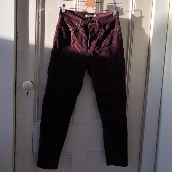 Plum coloured Levi’s wedgie skinny pants, size 26 - Picture 2 of 3